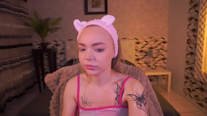 EmilySunshineS Live Sex April 5, 2026