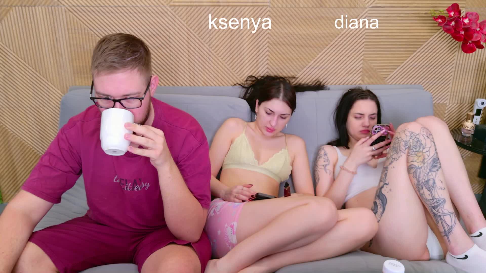 WebcamSlut Live Sex April 5, 2026
