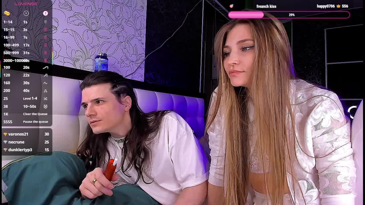 QueenAfina Live Sex April 5, 2026