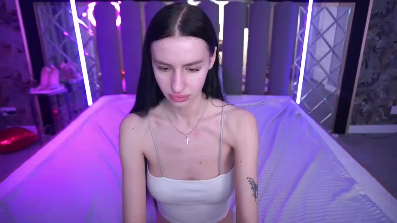 SnowWhiteee Live Sex April 6, 2026