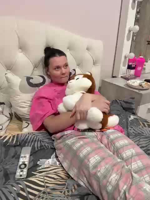 _Milashka_ Live Sex April 6, 2026
