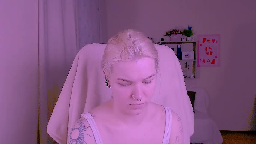 hot_blonda_ Live Sex April 6, 2026