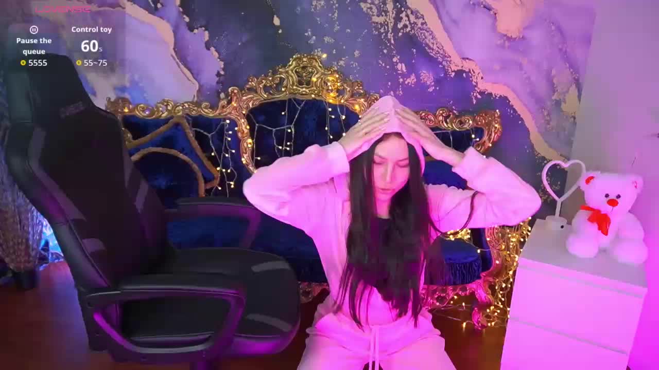 EliseVelour Live Sex April 6, 2026