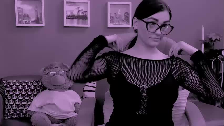 chantallovely Live Sex April 6, 2026