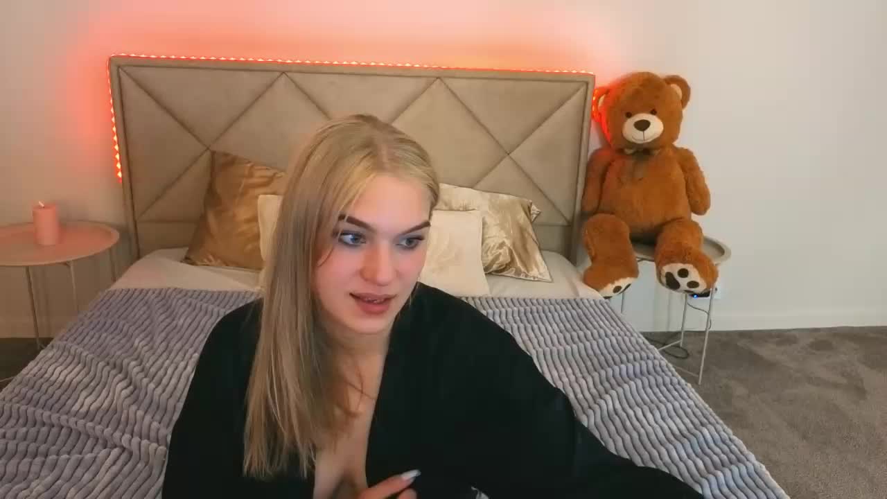 AlinaLemon Live Sex April 6, 2026