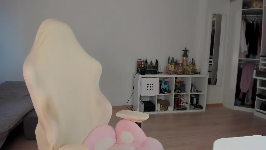lil_happiness Live Sex April 6, 2026