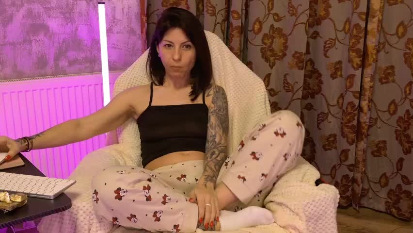 crissy_love Live Sex April 6, 2026