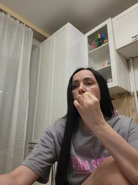 KarenClark Live Sex April 6, 2026
