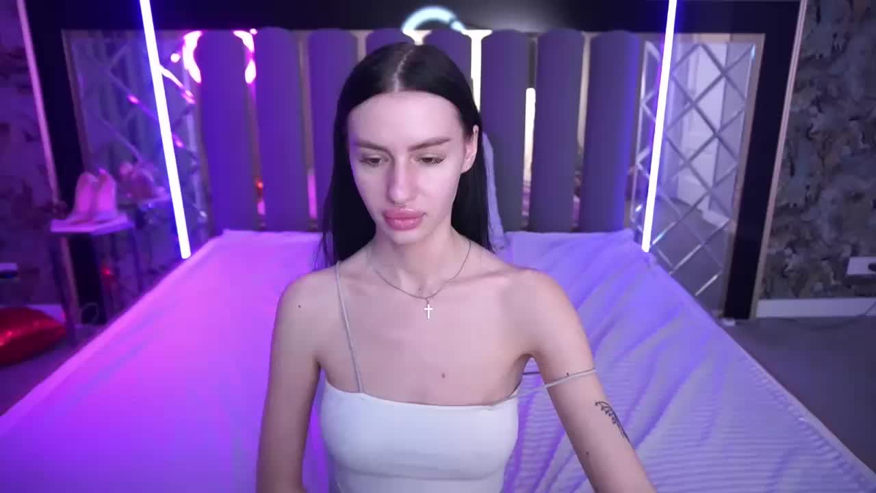 SnowWhiteee Live Sex April 6, 2026