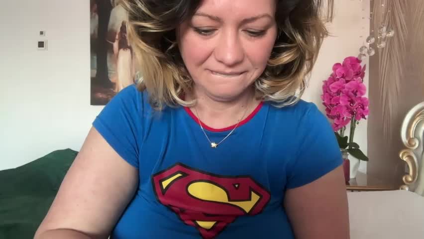 kiradivine Live Sex April 6, 2026