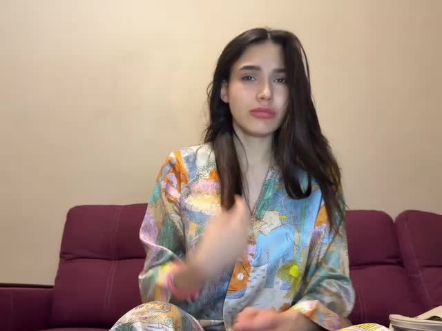 Iloniyaa Live Sex April 7, 2026