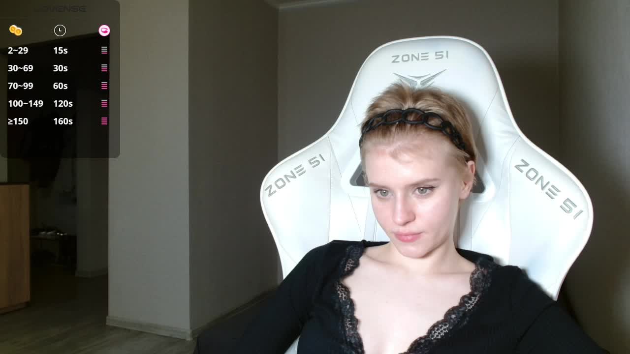 Helga_Pataki Live Sex April 7, 2026
