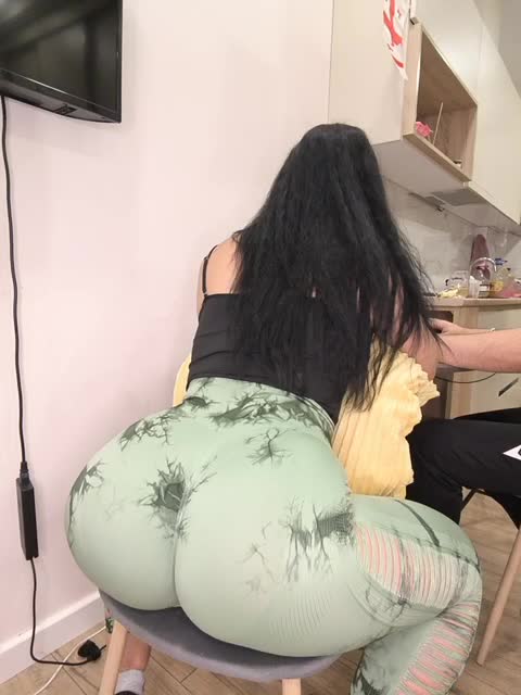 KissMyAss Live Sex April 7, 2026