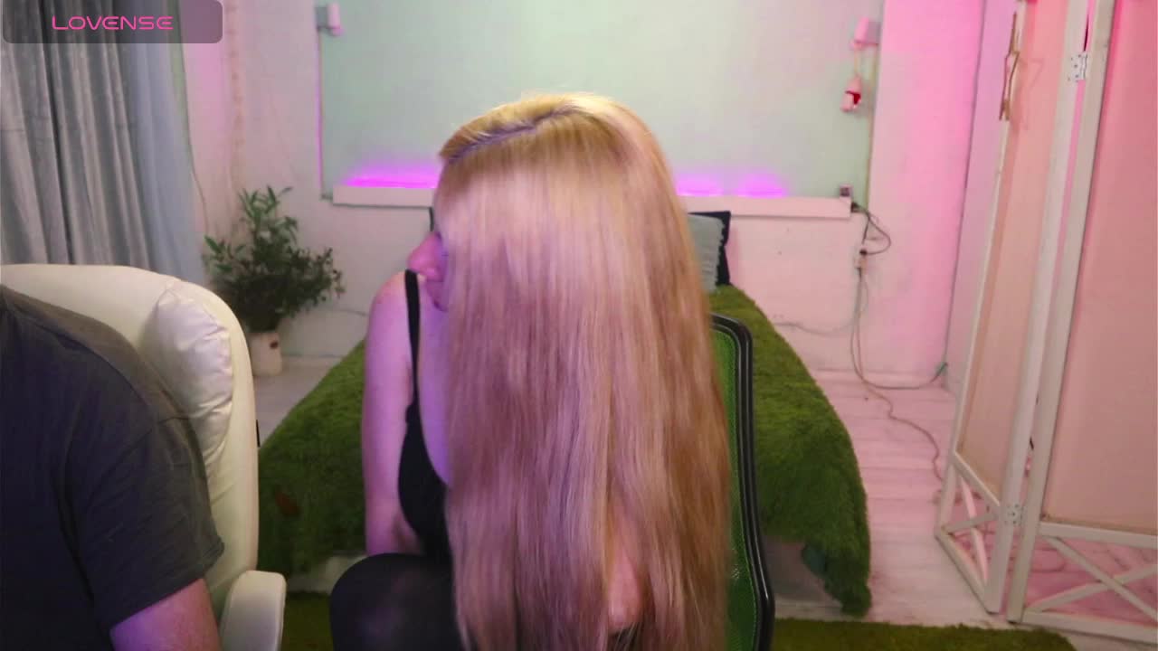 AlisaAleks Live Sex April 7, 2026