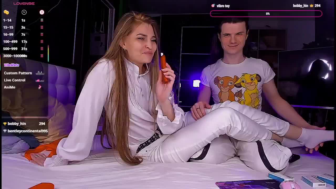 QueenAfina Live Sex April 7, 2026
