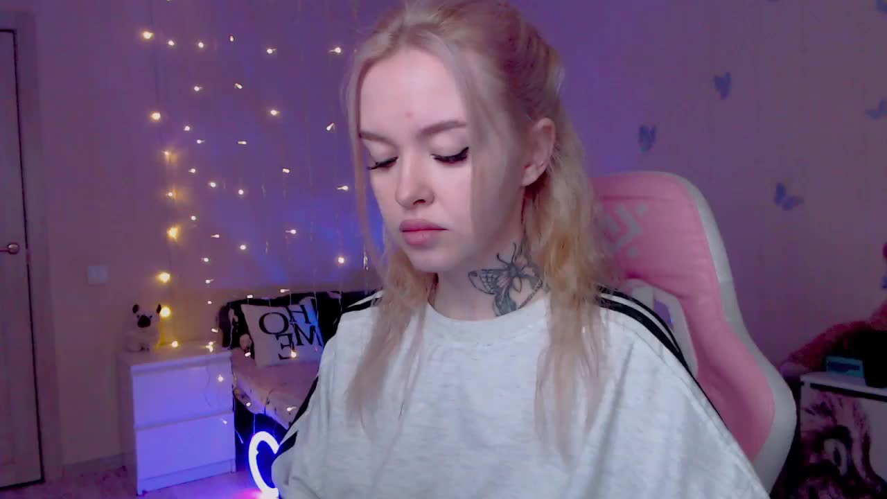 NaughtyMable Live Sex April 7, 2026