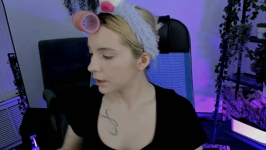 aurorawrenfield Live Sex April 7, 2026