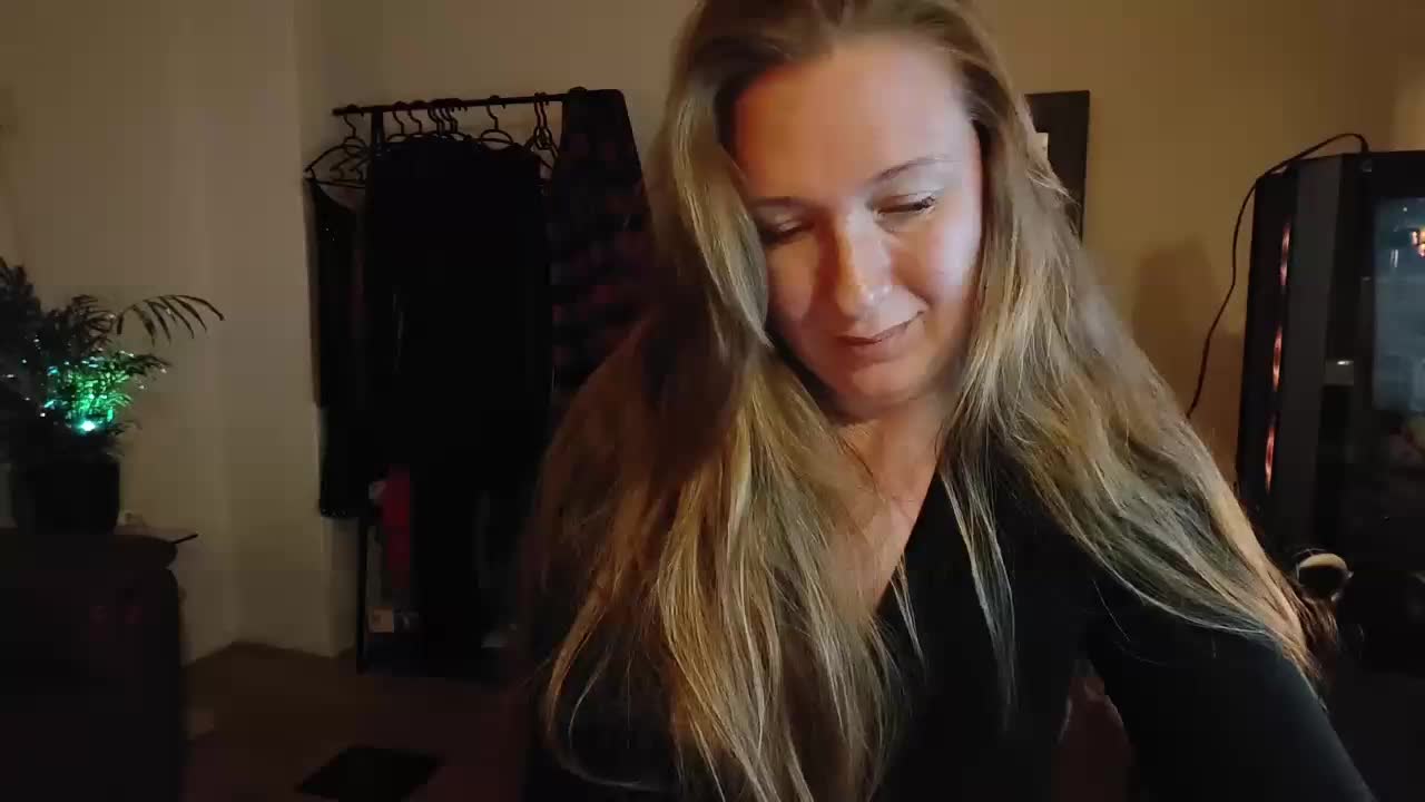 MazySun Live Sex April 7, 2026