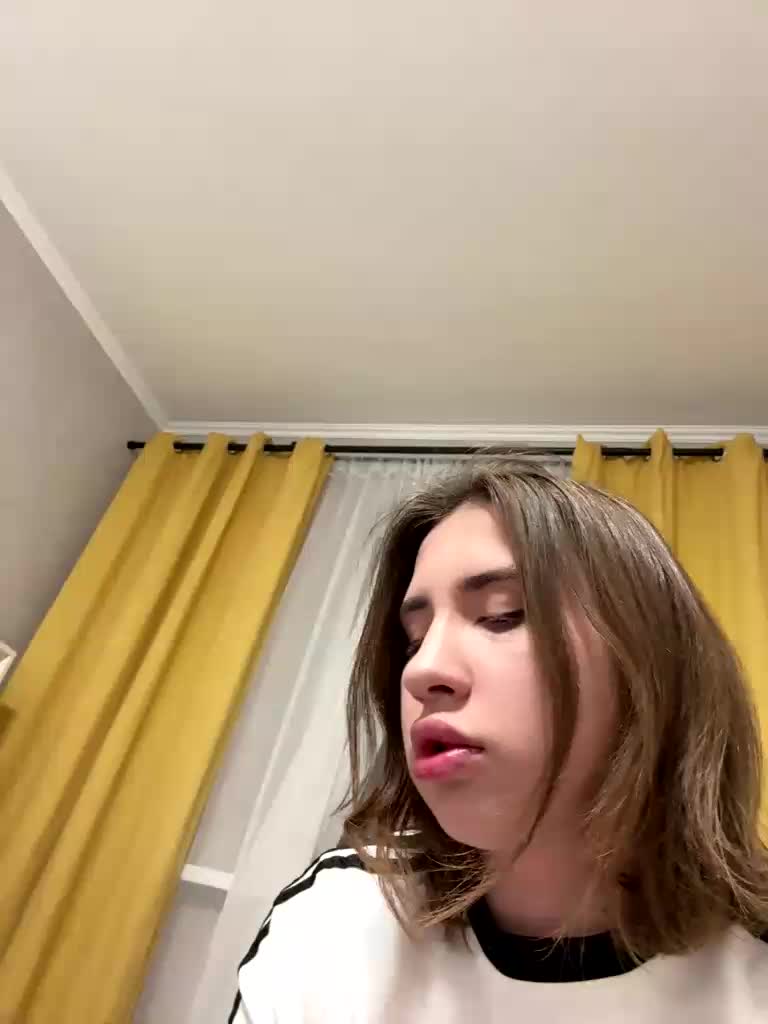 alizii Live Sex April 7, 2026