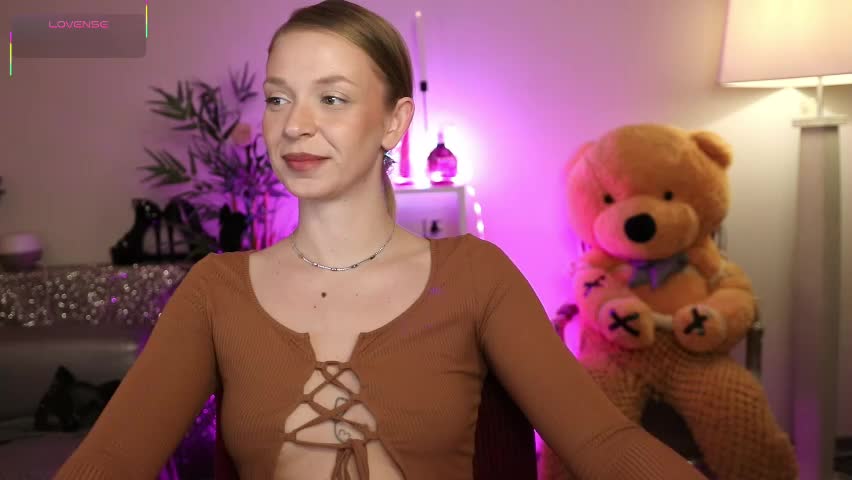 qwennx Live Sex April 7, 2026