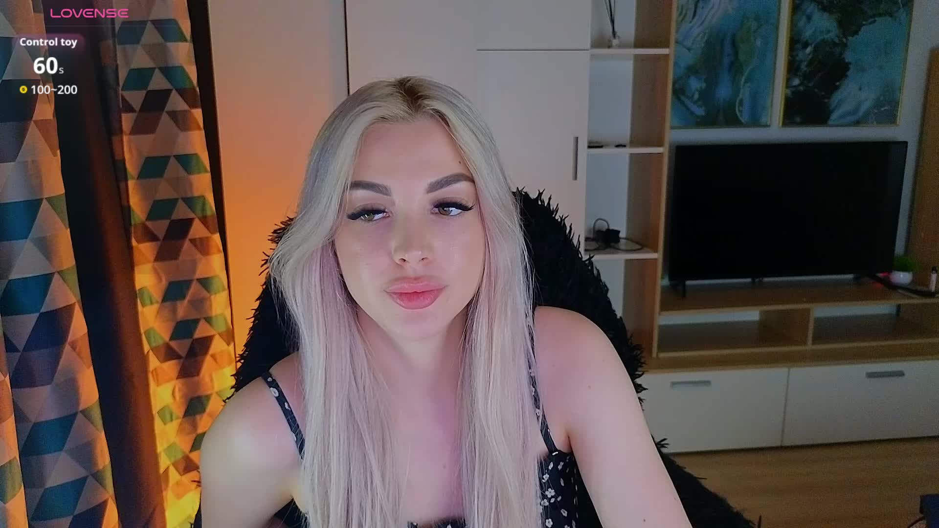 MilanaOmgReal Live Sex April 7, 2026