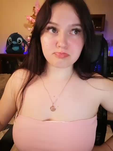 JuliaHesperaks Live Sex April 7, 2026