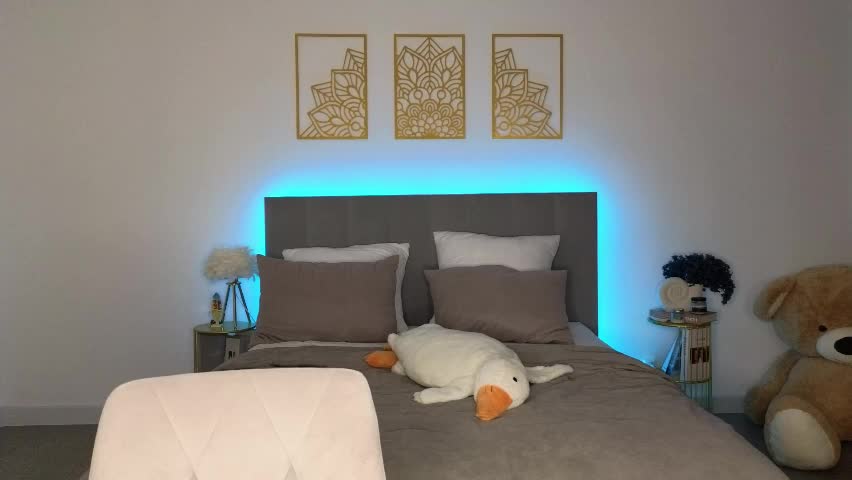 adele_armas Live Sex April 7, 2026