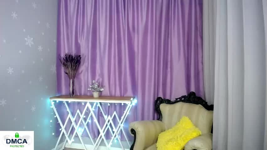 queen_a_n_i Live Sex April 7, 2026