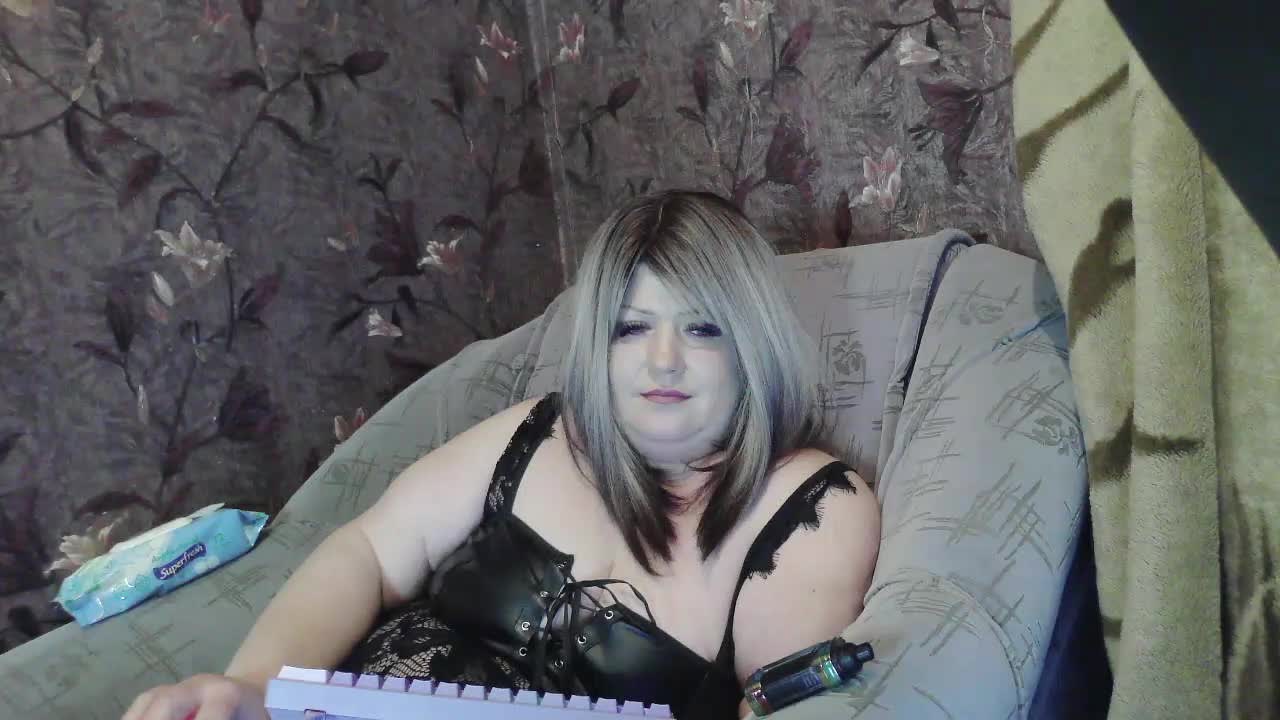 SanLuna Live Sex April 7, 2026