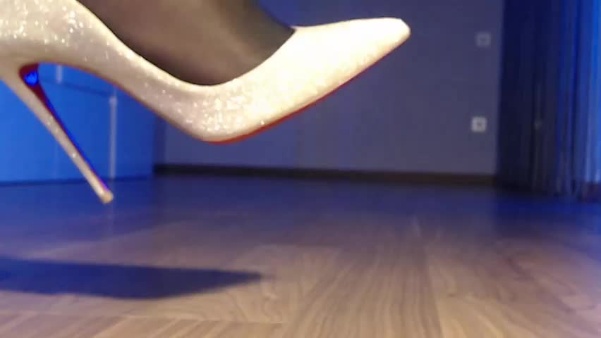nylon_tatty Live Sex April 8, 2026