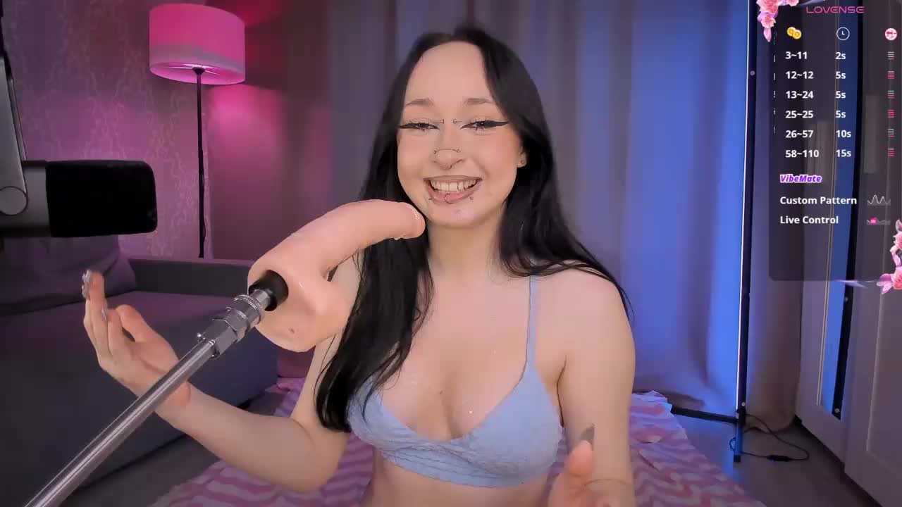Juicy-Vikki Live Sex April 8, 2026