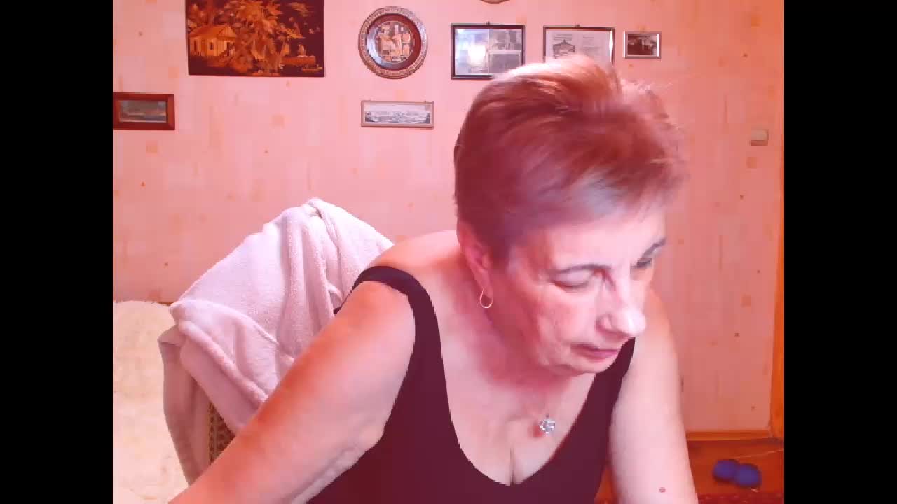 Victoria5643 Live Sex April 8, 2026