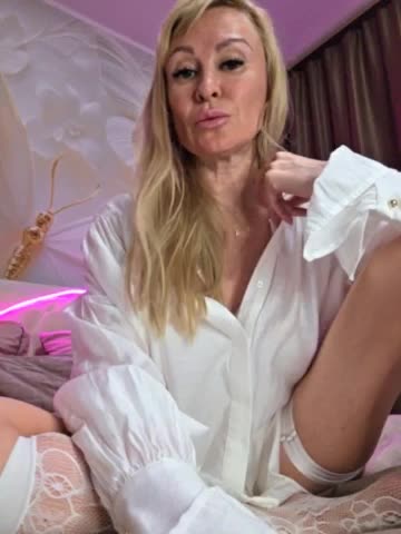 Blondi_Love Live Sex April 8, 2026