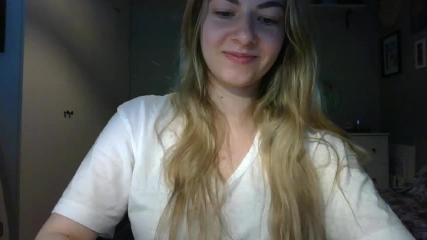 rosie_june Live Sex April 8, 2026