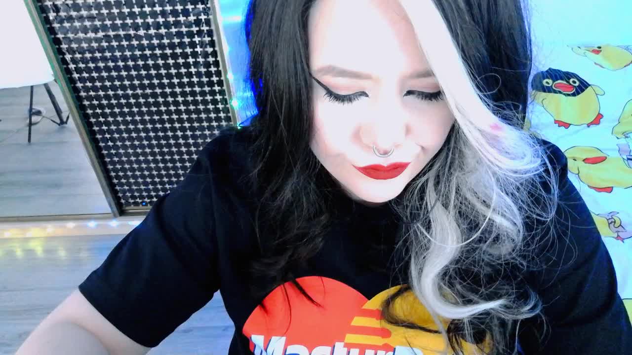 Laura-Wicked Live Sex April 8, 2026