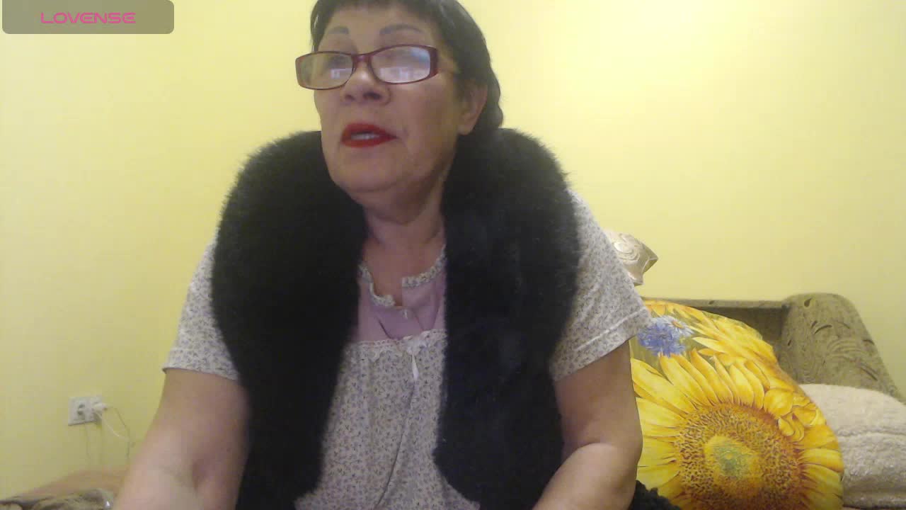 Sandra-Carina Live Sex April 8, 2026
