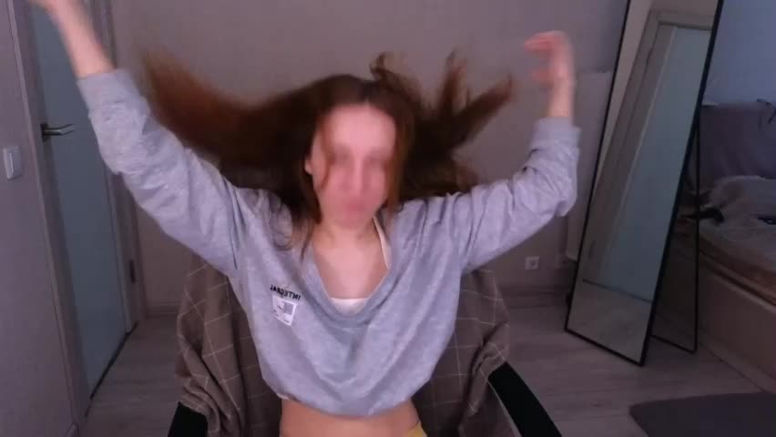 little_pretty_woman Live Sex April 8, 2026
