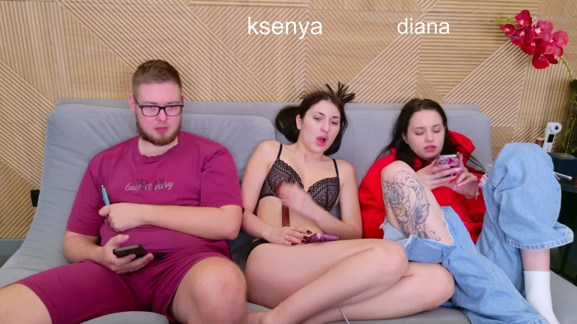 WebcamSlut Live Sex April 8, 2026