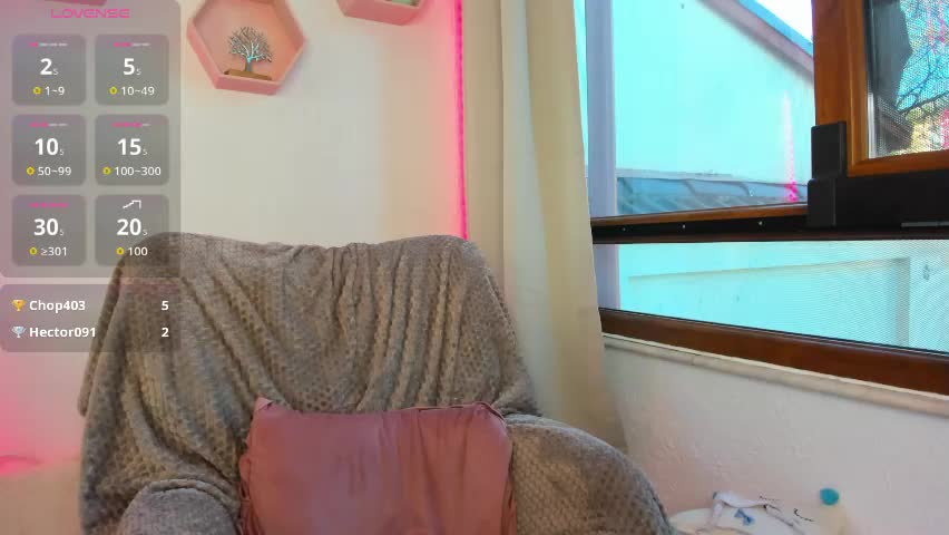 awesome_jolie Live Sex April 8, 2026