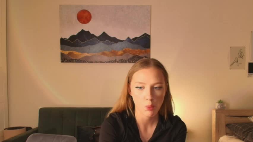 caressyourself Live Sex April 8, 2026