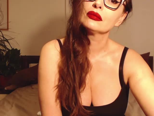 Lutetia Live Sex April 8, 2026