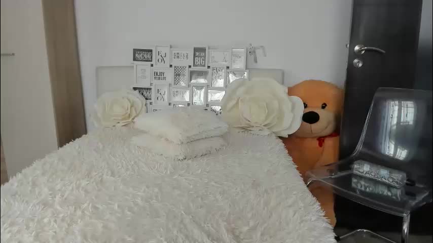 eroticsensualkitty4u Live Sex April 8, 2026