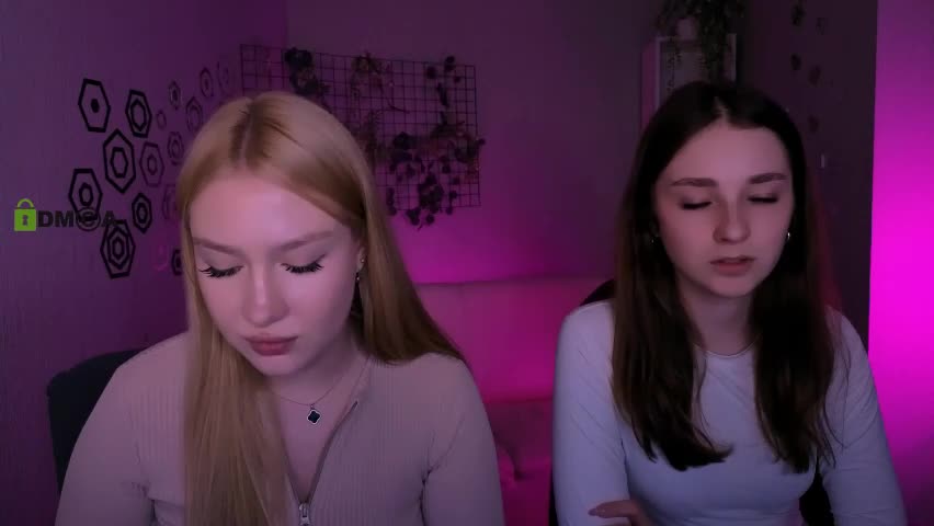 playful_sophie Live Sex April 8, 2026
