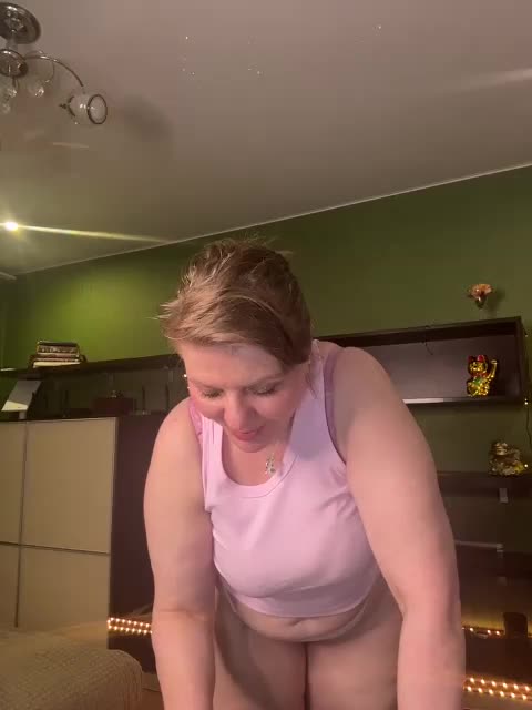 Veronika_Gold Live Sex April 8, 2026