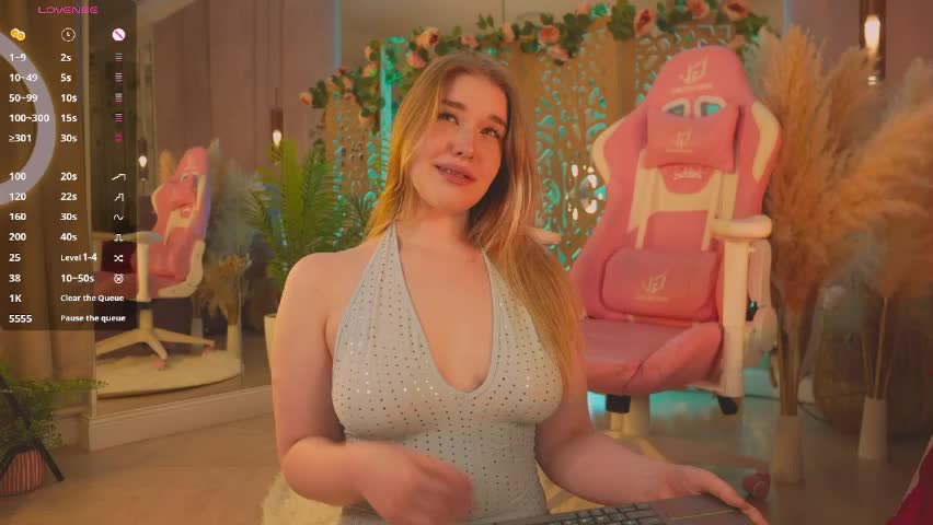 smiley_mia_ Live Sex April 9, 2026