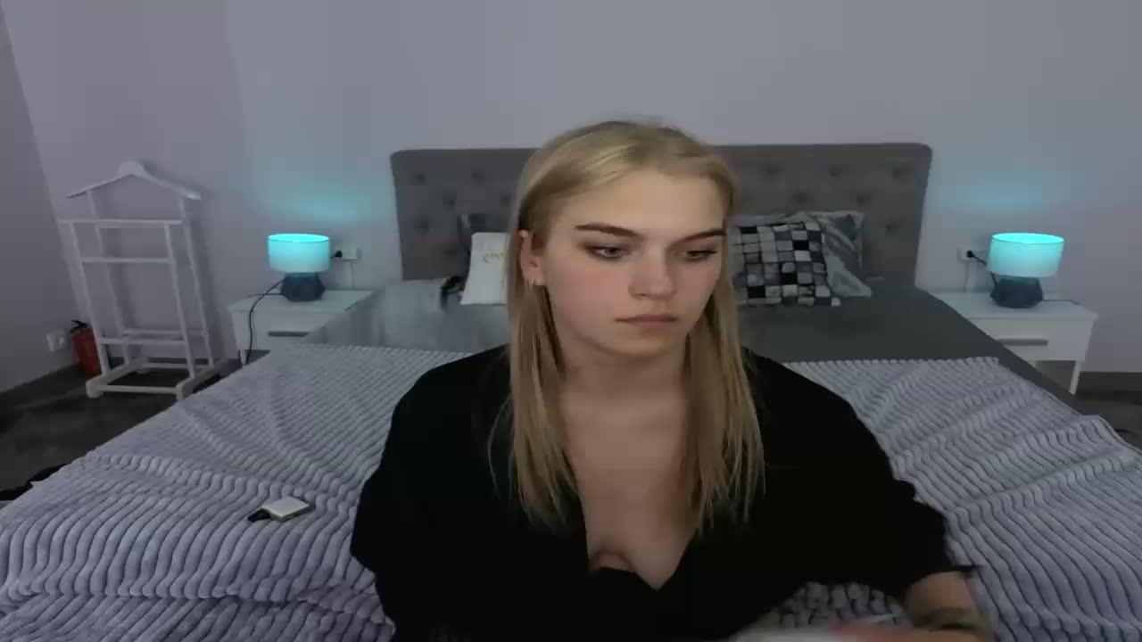 AlinaLemon Live Sex April 9, 2026