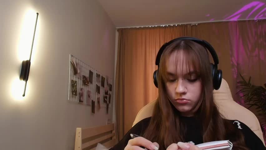 jamie_chung Live Sex April 9, 2026