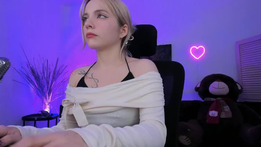 aurorawrenfield Live Sex April 9, 2026