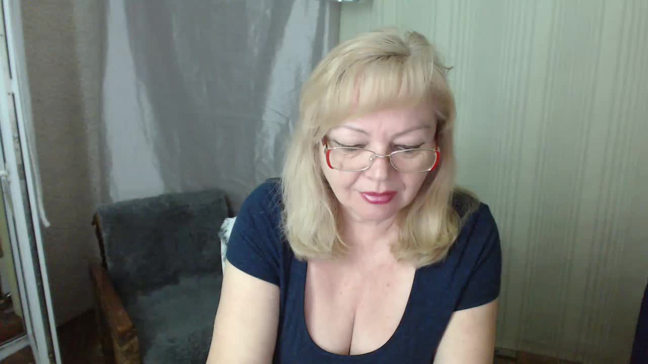 EvelynLoveShy Live Sex April 9, 2026