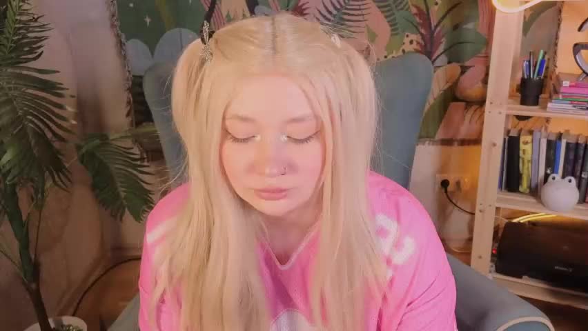 carolina_winter Live Sex April 10, 2026